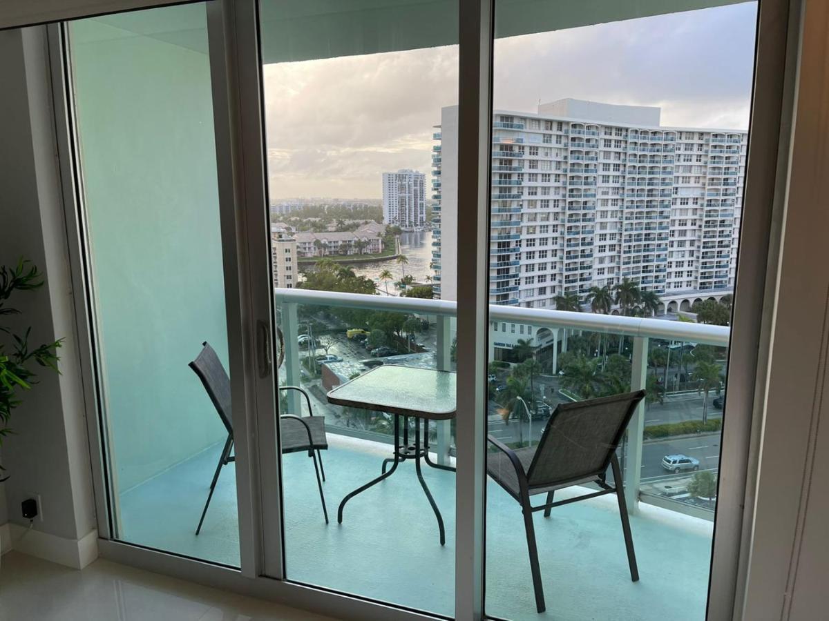 Hollywood On Beach Apartment Luaran gambar
