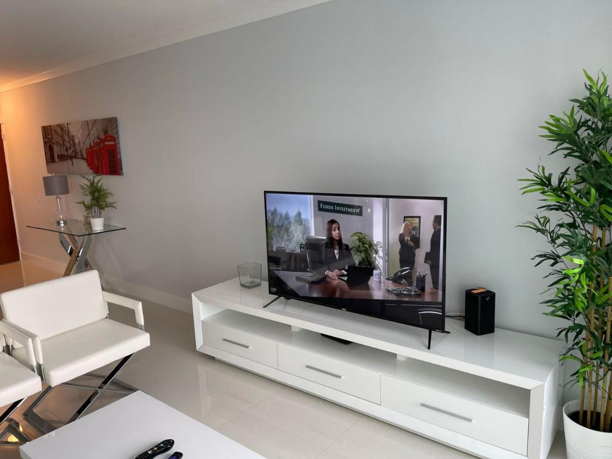 Hollywood On Beach Apartment Luaran gambar