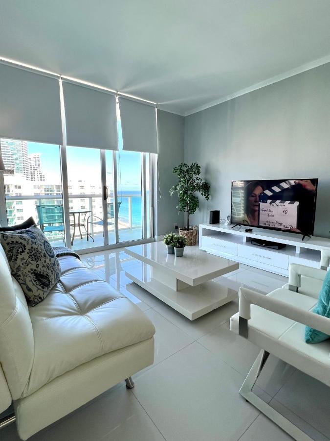 Hollywood On Beach Apartment Luaran gambar