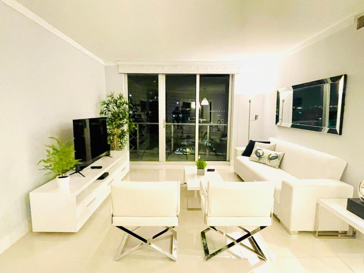 Hollywood On Beach Apartment Luaran gambar