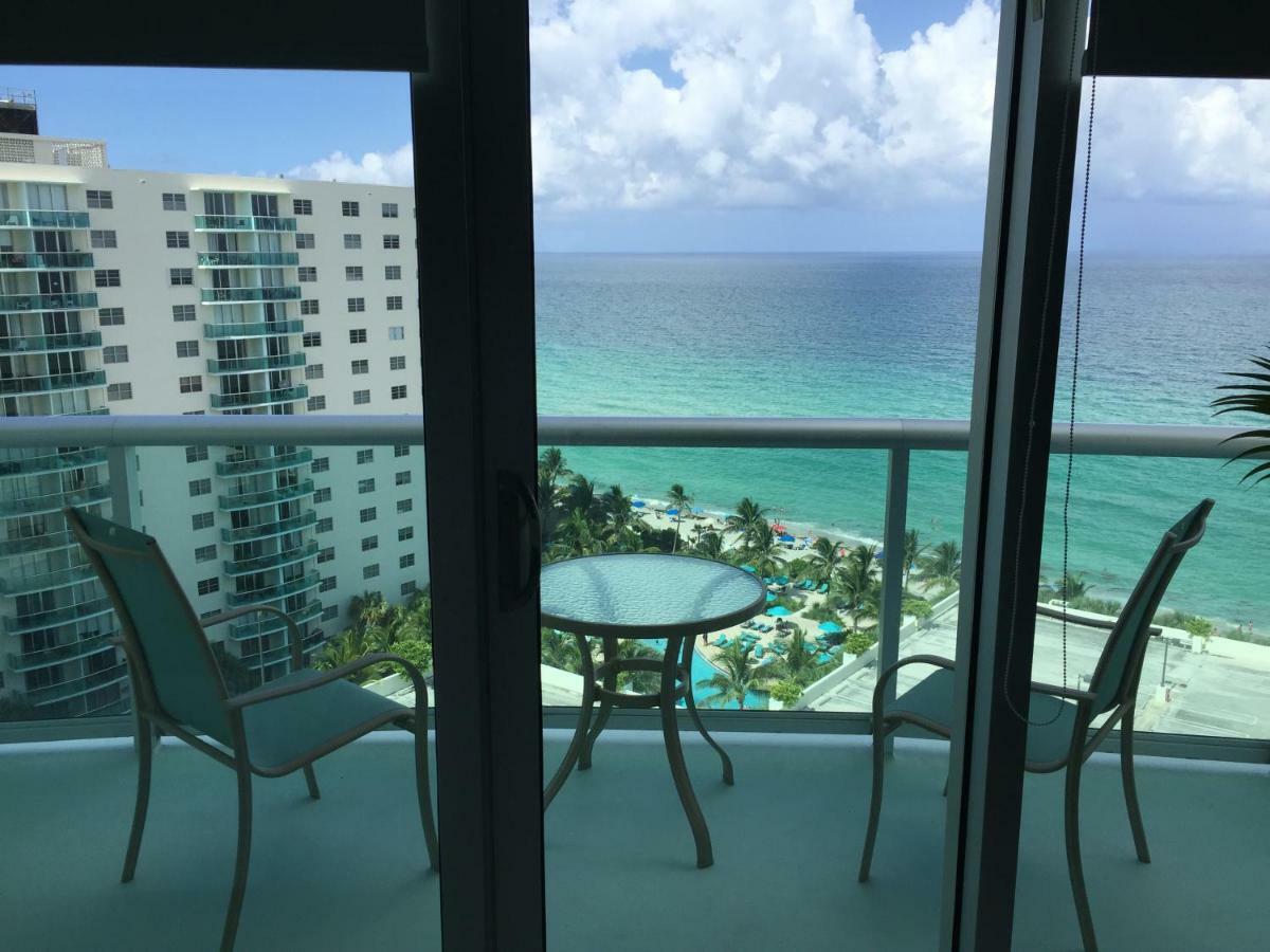 Hollywood On Beach Apartment Luaran gambar