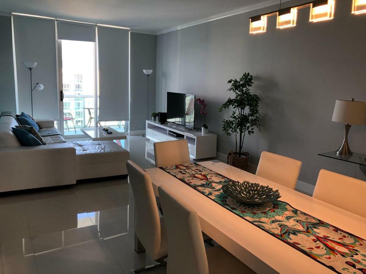 Hollywood On Beach Apartment Luaran gambar